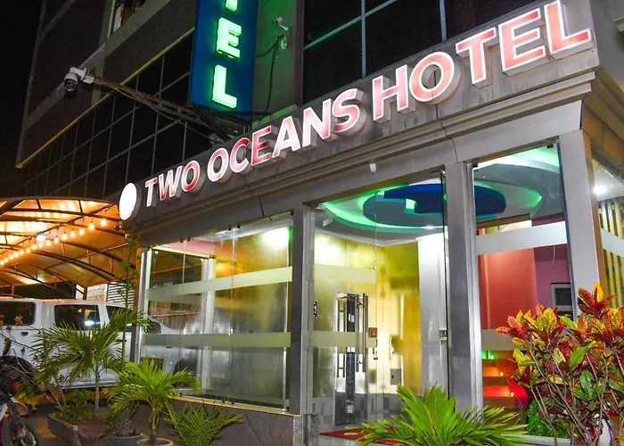Two Oceans Hotel Voi